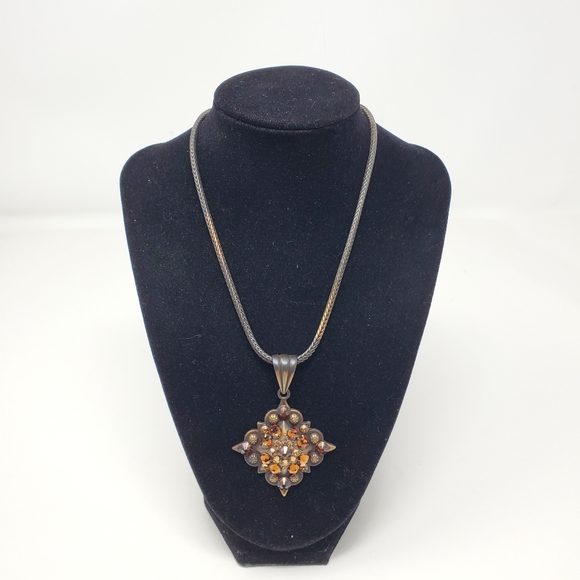 Vintage Jewelry - Western Charm Brown rhinestone concho necklace